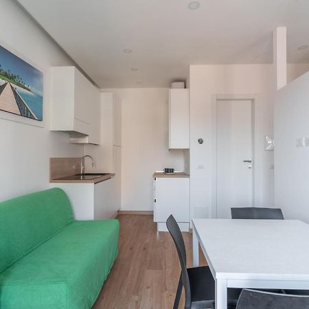 Cimiano Suite 21, New Apartment Milan Luaran gambar