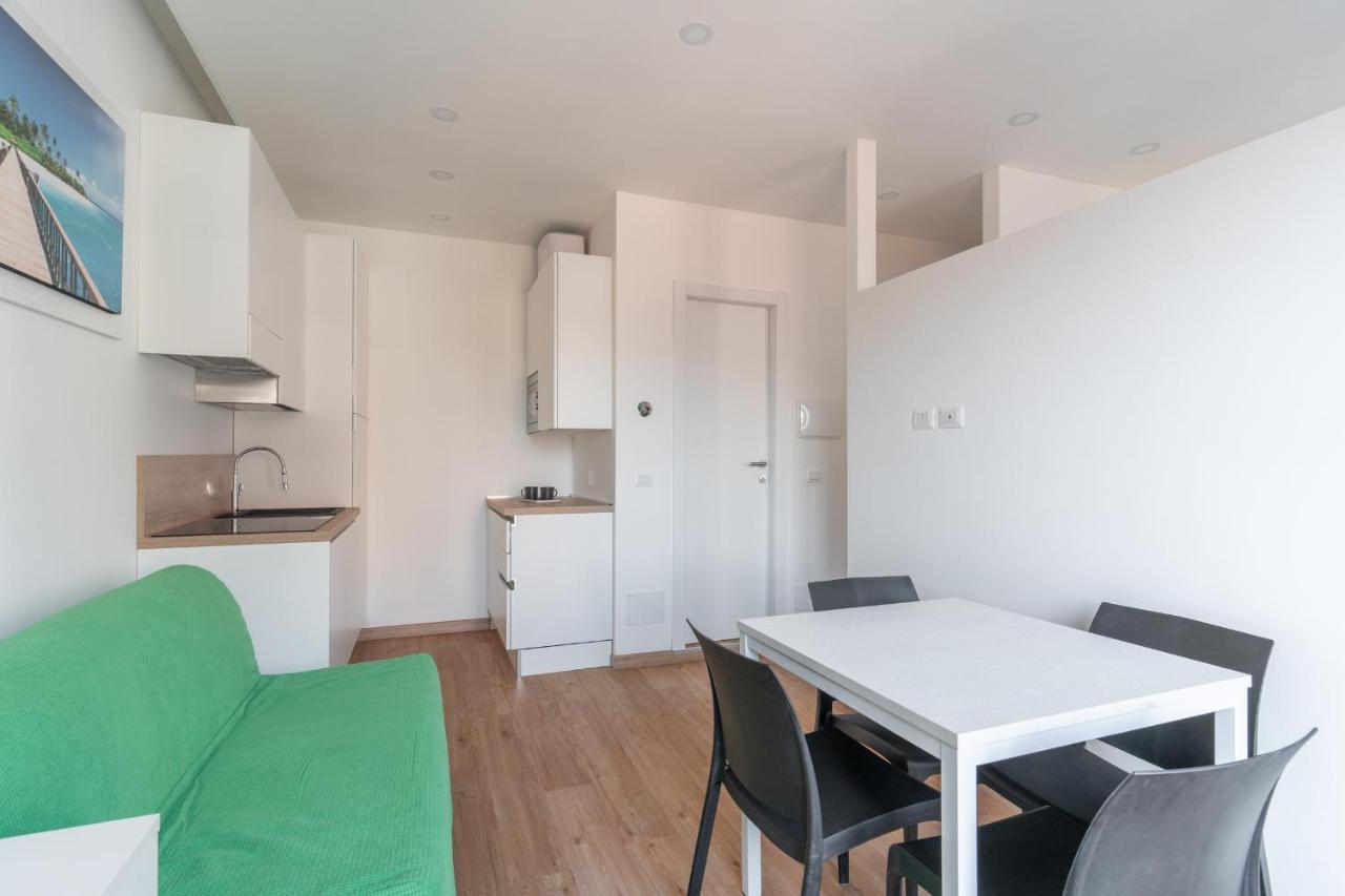 Cimiano Suite 21, New Apartment Milan Luaran gambar