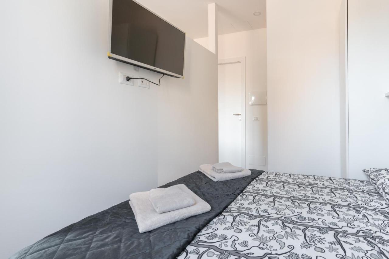 Cimiano Suite 21, New Apartment Milan Luaran gambar